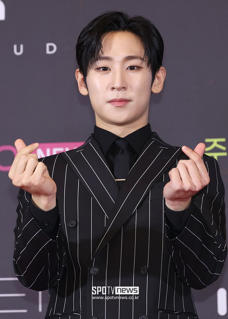 [포토S] 리베란테 노현우, '하트 뿅뿅'