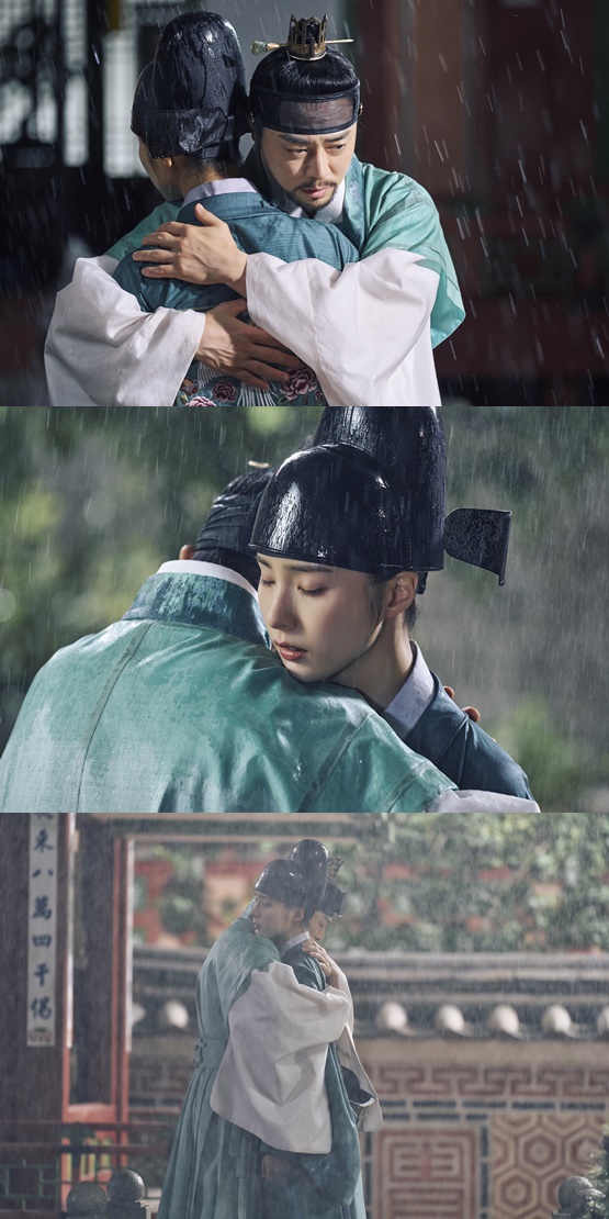 '세작' 신세경, 사랑과 복수의 '카오스'…조정석과 잔혹한 로맨스