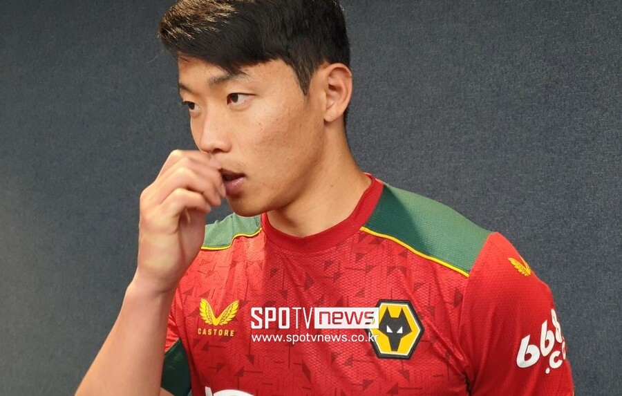 ▲ 경기 후 인터뷰를 가진 황희찬