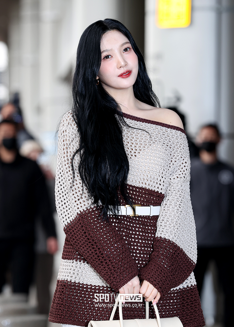 [포토S] 레드벨벳 조이, '한쪽 어깨 살짝'