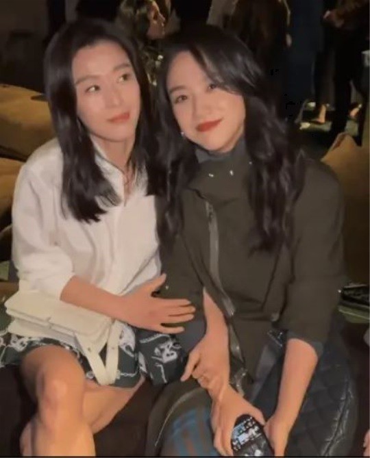 ▲ 전지현(왼쪽), 탕웨이. 출처| 온라인 커뮤니티