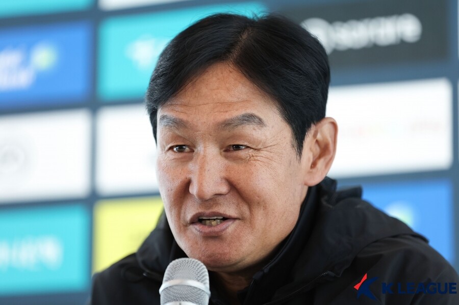▲ 최용수 전 강원FC 감독은 지난해 중도 사임 후 휴식 중이다. ⓒ한국프로축구연맹