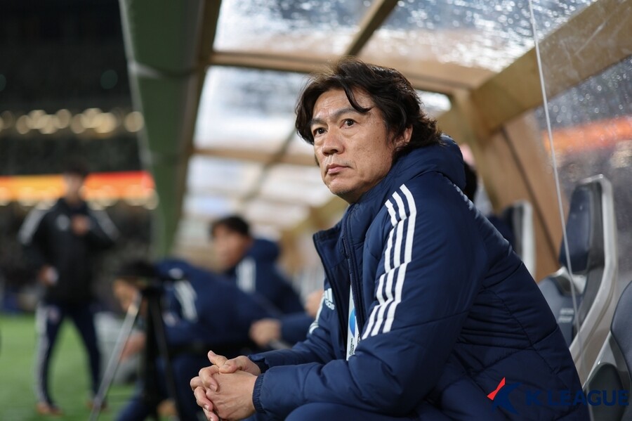 ▲ K리그 개막 일주일을 앞두고 국가대표팀 감독 후보에 이름이 오르내리고 있는 홍명보 울산 현대 감독 ⓒ연합뉴스