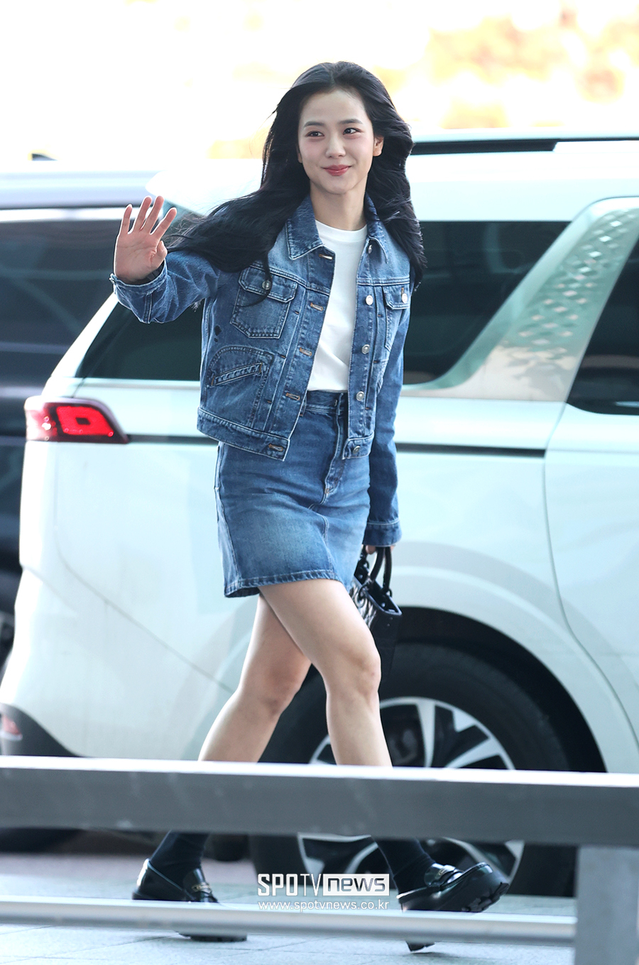 [포토S] 블랙핑크 지수, 완벽한 청청 패션!