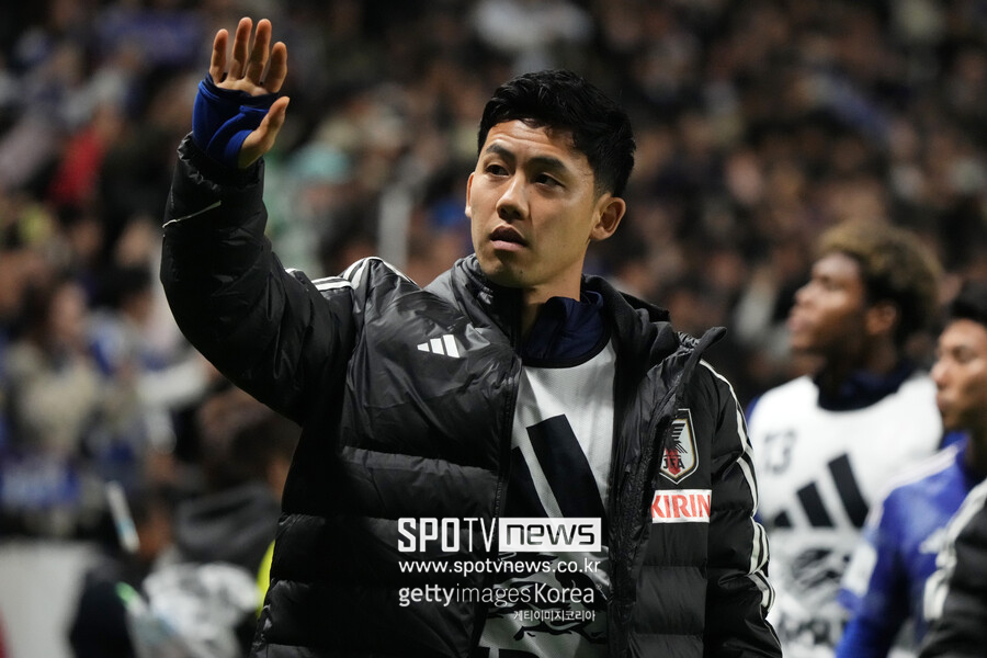 "31세이지만 재계약해야"…일본 미드필더에게 빠진 클롭