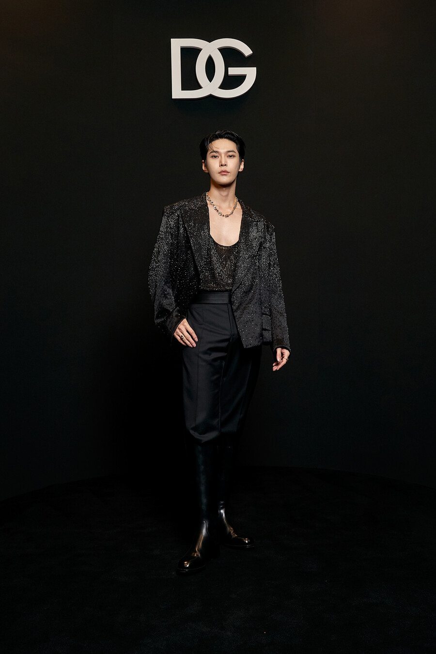 NCT, 역시 대단한 사람들…도영·정우·제노, 이탈리아 패션위크 휩쓸었다