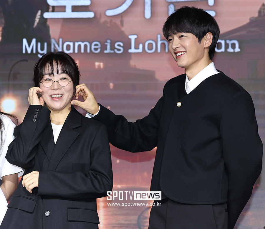 ▲ 김희진 감독 송중기 ⓒ곽혜미 기자