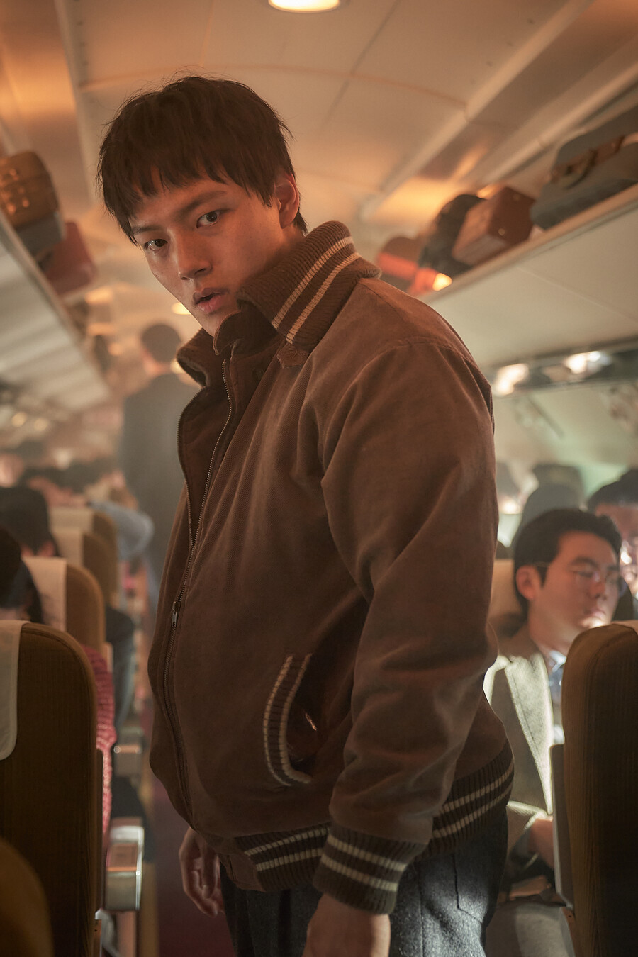 하정우X여진구X성동일, 여객기서 납치…'하이재킹', 6월 개봉[공식]