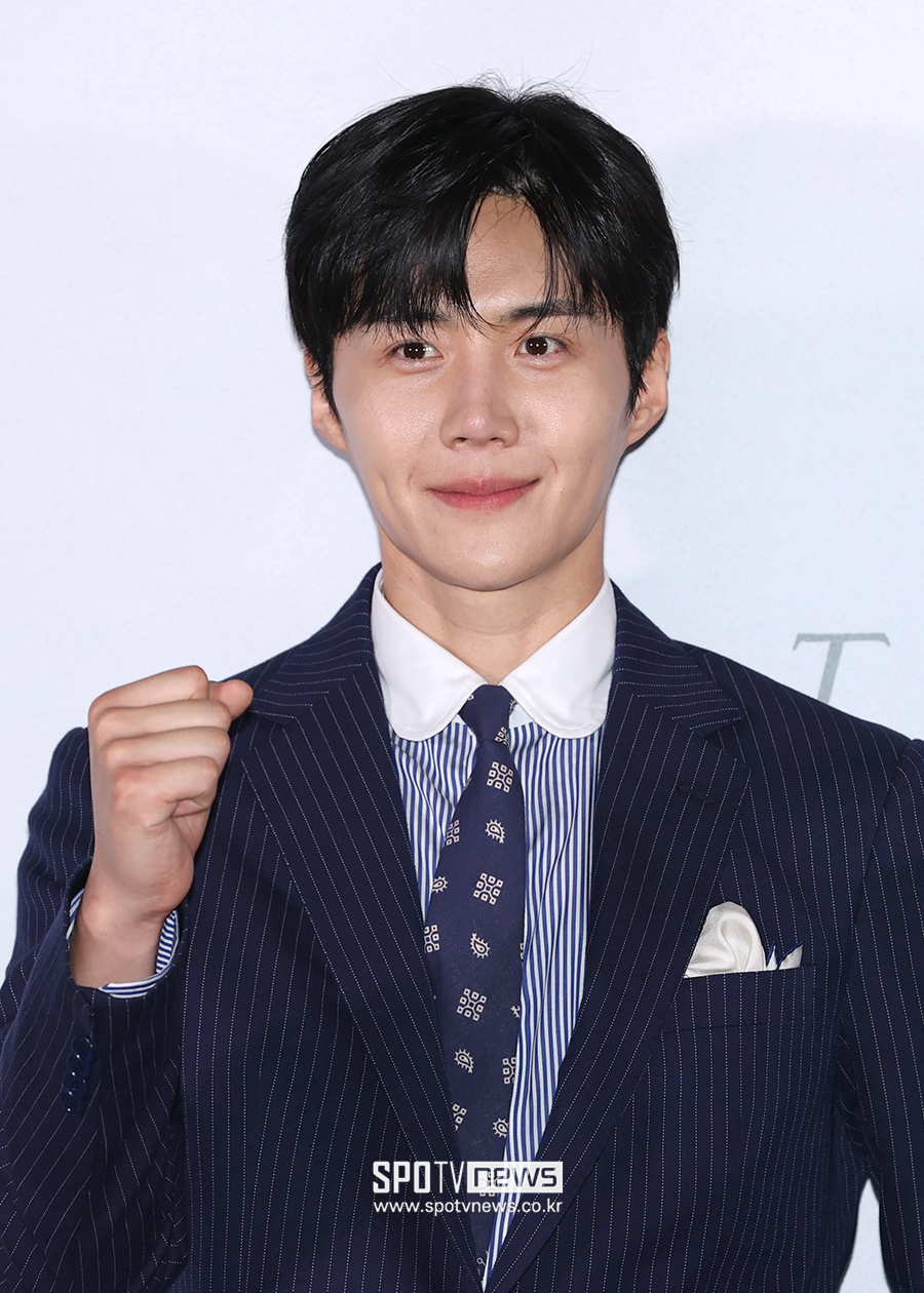 김선호, 3년 만에 예능 복귀…"'먹고 보는 형제들' 게스트 출연"[공식]