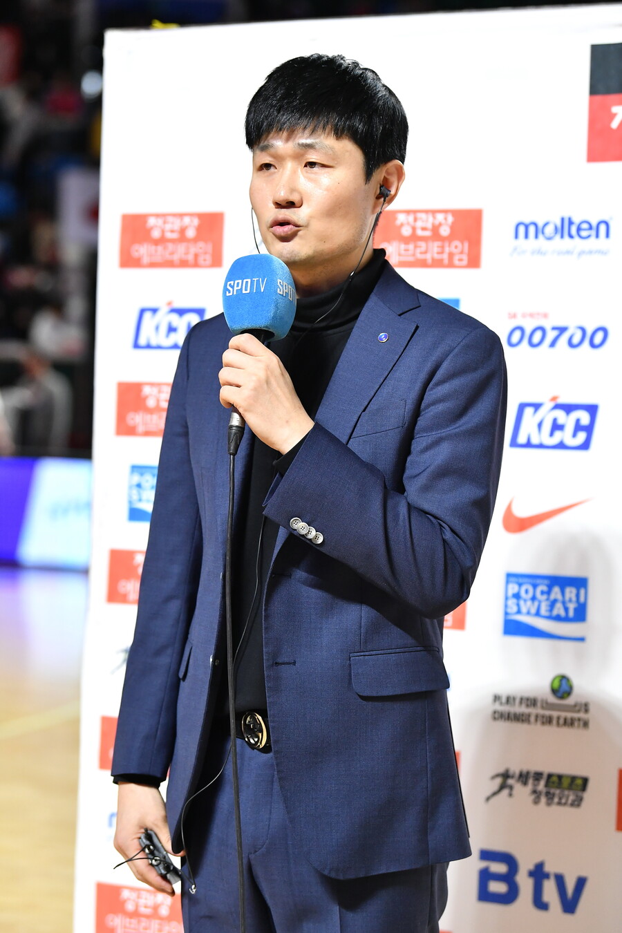 ▲ 강혁 감독이 첫 승리를 챙겼다. ⓒKBL