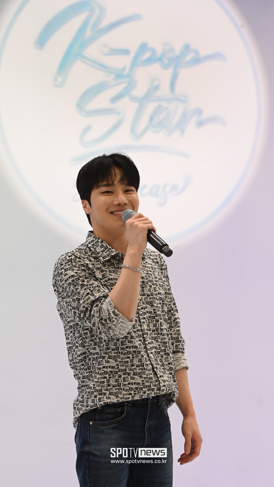 [포토]렉스 '코리아넷, 케이팝 스타 쇼케이스 MC 맡았어요'