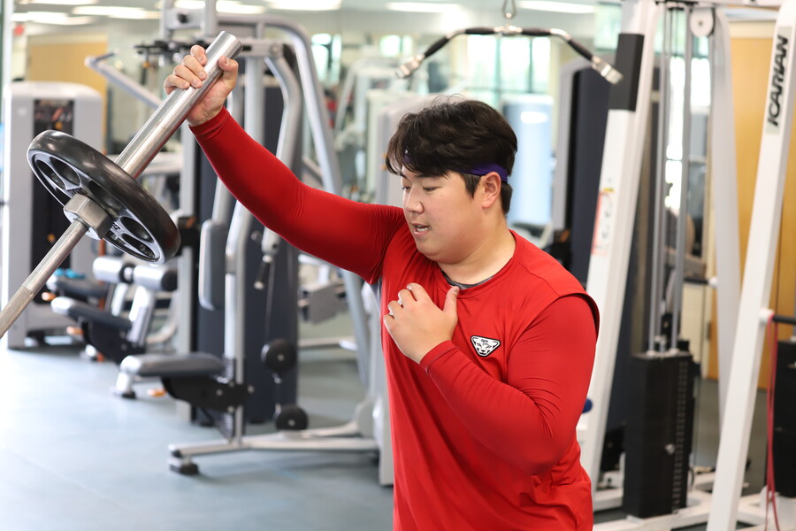 ▲ 감량으로 더 좋은 몸 상태를 찾은 이로운은 2024년 SSG 불펜의 핵심 퍼즐로 떠올랐다 ⓒSSG랜더스
