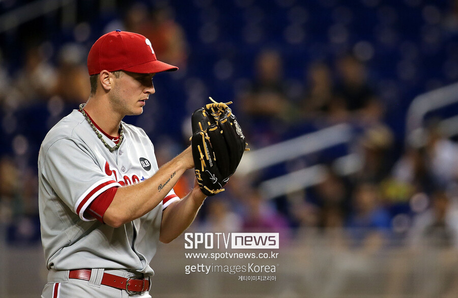 뷰캐넌 삼성 남는 게 나았나… ‘WHIP 2.00’ 매 이닝 진땀, MLB 꿈 멀어져가나