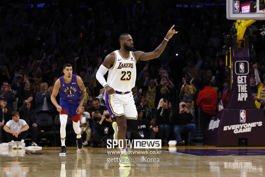 르브론 NBA 역대 첫 4만 득점 돌파, LA 레이커스는 덴버에 접전 패