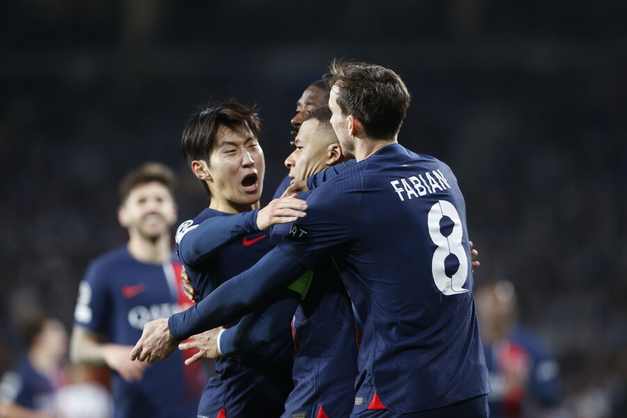 [스포타임]이강인 킬러 패스→'미운 오리' 음바페 결정력, PSG는 UCL 8강으로