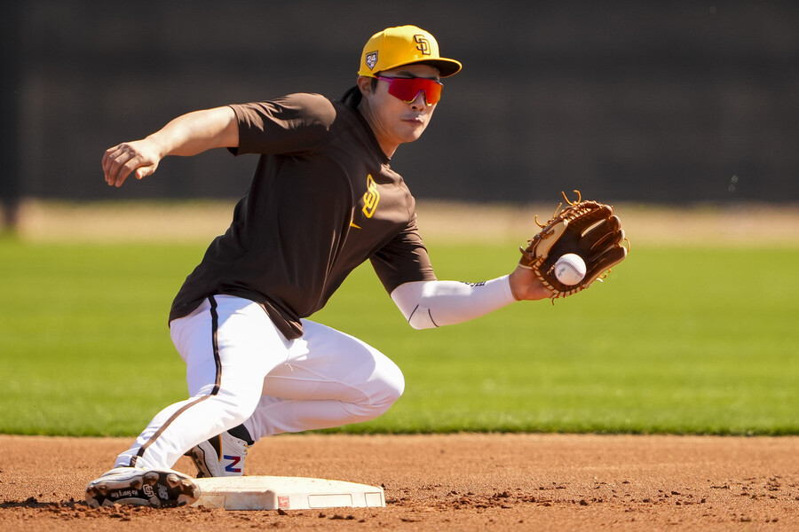 ▲ 지역 유력 매체인 ‘샌디에이고 유니온-트리뷴’ 등 현지 언론에 따르면 김하성은 등 근육에 약간의 경련 증상이 있다. 이 때문에 이날 휴식을 취하기로 했다.  ⓒ연합뉴스/AP통신