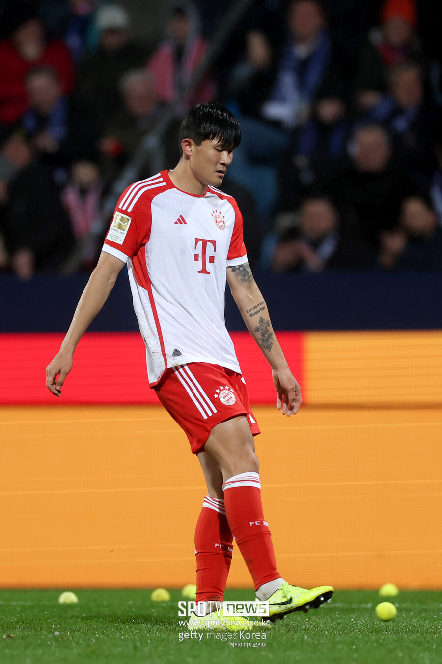 ▲ 바이에른 뮌헨은 2023-24시즌 유럽축구연맹(UEFA) 챔피언스리그(UCL) 16강 2차전에서 라치오를 3-0으로 꺾었다. 1차전 원정에서 당한 패배를 극복한 바이에른 뮌헨은 합계 스코어 3-1로 8강에 진출했다. 김민재는 결장했고 대신 출전한 에릭 다이어가 무실점 승리에 힘을 보태 희비가 엇갈렸다.