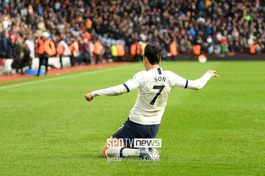 ▲ 2019-20시즌 팔 골절에도 빌라에 2골을 넣은 손흥민