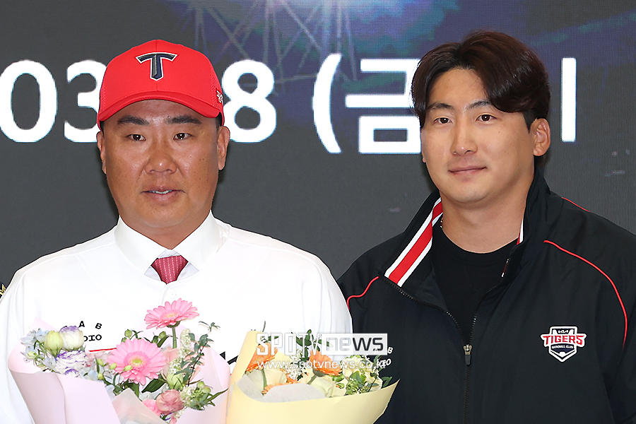 ▲ 이범호 감독 나성범 ⓒ곽혜미 기자