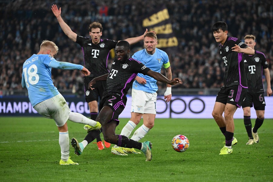 ▲ 라치오는 UCL 16강 1차전을 이기고도 1-0으로 2차전에서 0-3으로 패하며 8강 진출에 실패했다. ⓒ연합뉴스/AFP/AP/REUTERS