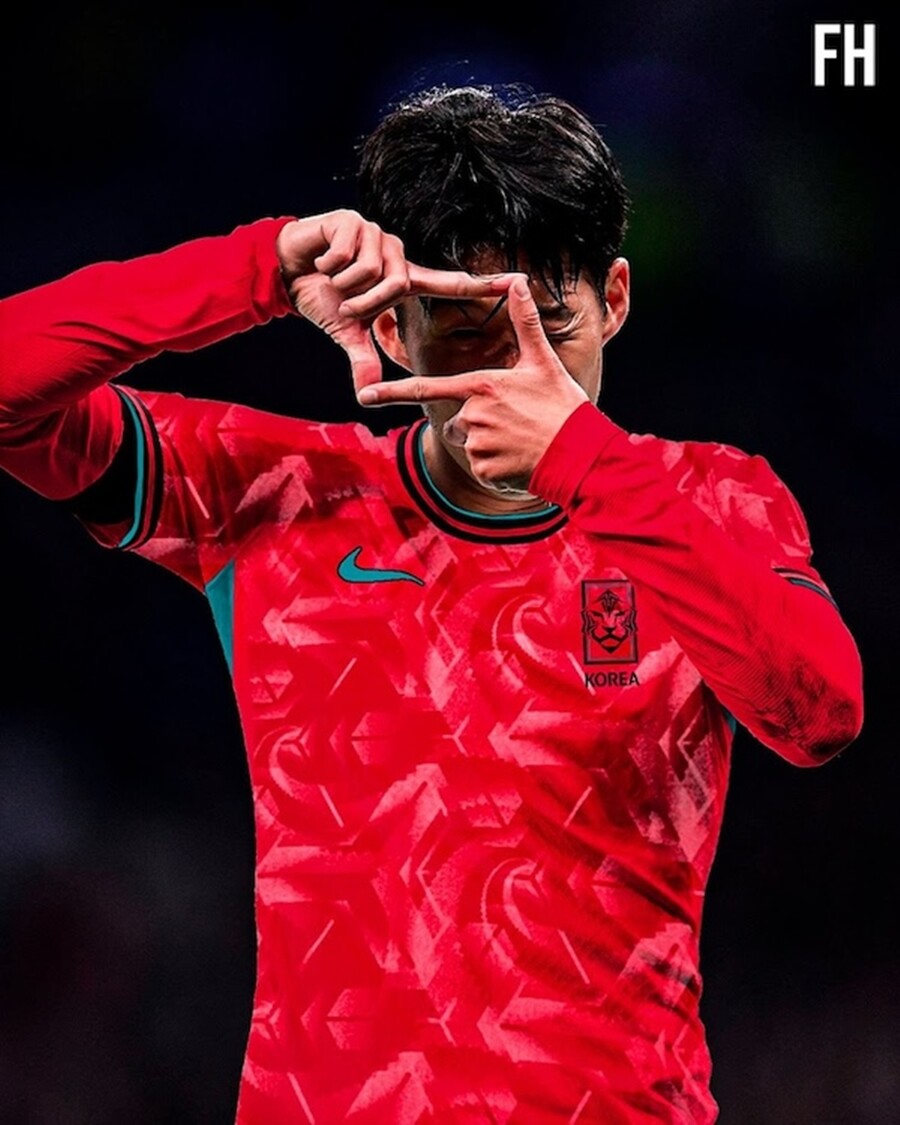 ▲ 한국 축구대표팀이 2024년부터 3월부터 착용할 홈 유니폼의 디자인이 유출됐다 ⓒ 푸티 헤드라인스