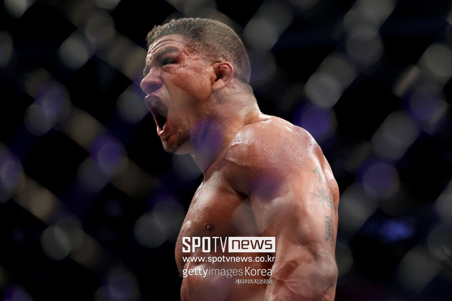 '수륙양용차' 길버트 번즈, 16연승 중인 UFC 젊은 강자 잭 델라 마달레나를 상대하는 법 