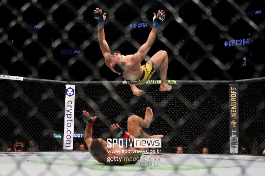 로드FC 출신 미첼 페레이라, 1분 만에 초크승…UFC 7연승 질주