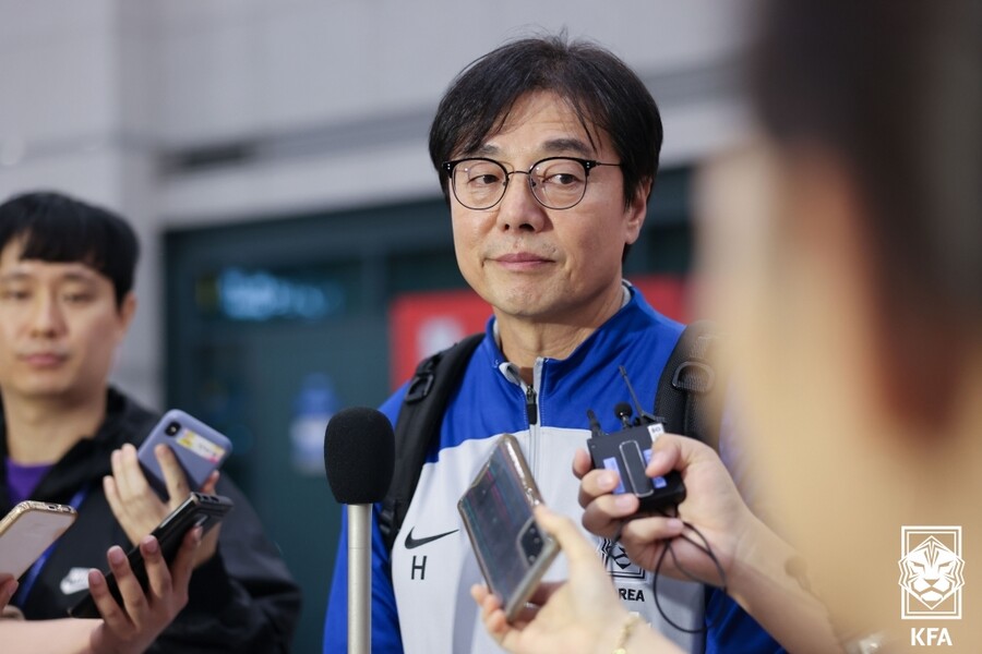 ▲ 황선홍 임시 감독  ⓒ대한축구협회
