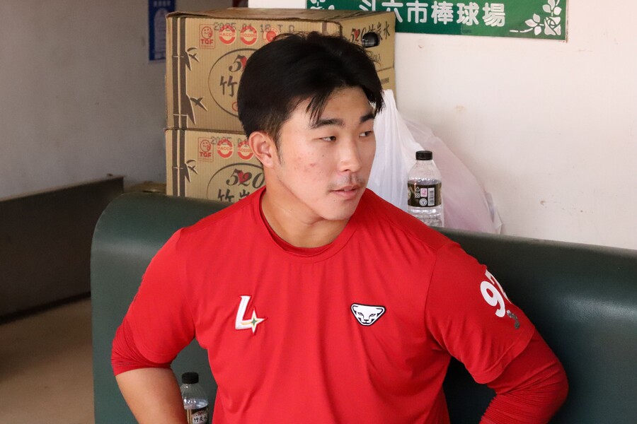 ▲ 이승민은 수비 등 기본적인 훈련을 충실하게 소화하며 올해 퓨처스팀에서 큰 기대를 모으는 선수로 자리매김했다 ⓒSSG랜더스