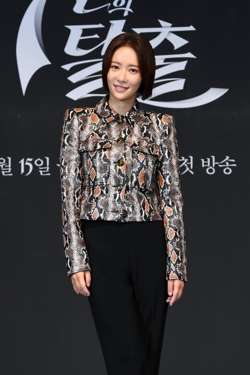 [단독]황정음, '이혼 소송' 속 '7인의 부활' 촬영 완료…"아픔 달래는 중"