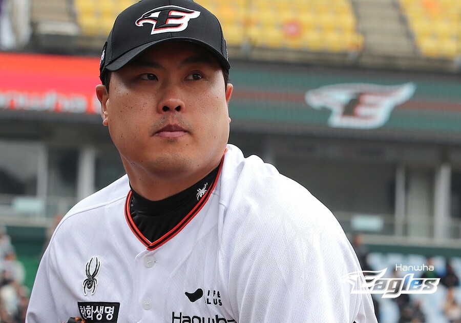 '148㎞ 쾅!' 류현진, 3500명 탄성 자아낸 KKK 제구력…'양현종 배탈+1회만 7사사구 9실점' KIA는 대참사[대전 게임노트]