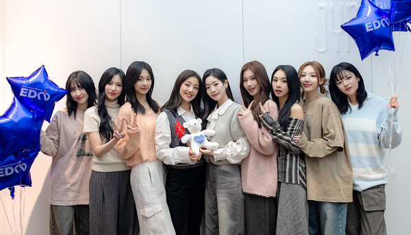 트와이스, 난치병 환아 소원 이뤄줬다…위시키드 3인과 소중한 시간