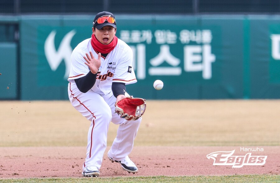 빅리그 GG 3루수보다 자신 있다…"류현진 선배 지키는 수비 요정 되겠습니다!"
