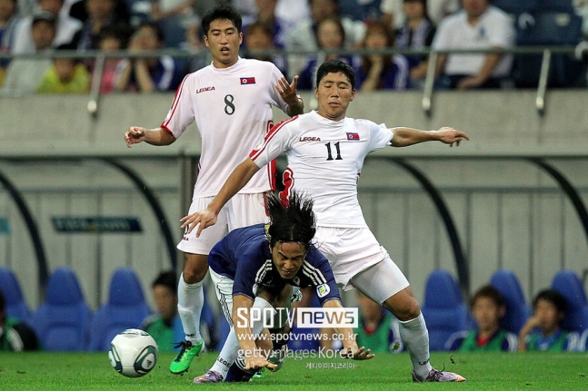 ▲ 일본 축구대표팀이 3월 A매치를 통해 북한과 2연전을 펼친다. 2026 북중미 월드컵 아시아 2차예선을 통해 북한을 만나는 일본은 오는 21일 도쿄국립경기장에서 3차전을 치른 뒤 26일 평양 김일성경기장에서 4차전을 펼친다. 북한 원정 경기는 생중계가 어려워 결과만 확인할 전망이다.
