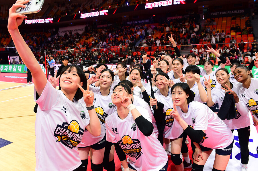 세상에서 가장 억울했던 1위팀…현대건설 마침내 웃다, 정규리그 1위→챔프전 직행 남다른 의미