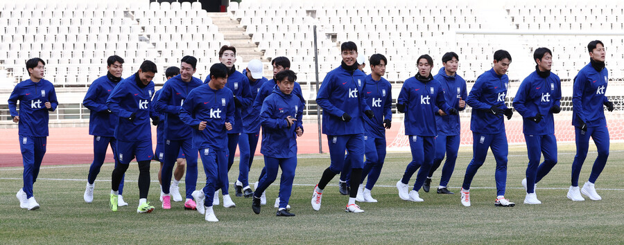 ▲ '탁구 게이트'로 불리는 항명 사태 이후 처음 소집된 축구대표팀, 서로 독려하는 등 소리를 지르거나 처진 분위기를 깨우는 행동은 없었다. ⓒ연합뉴스