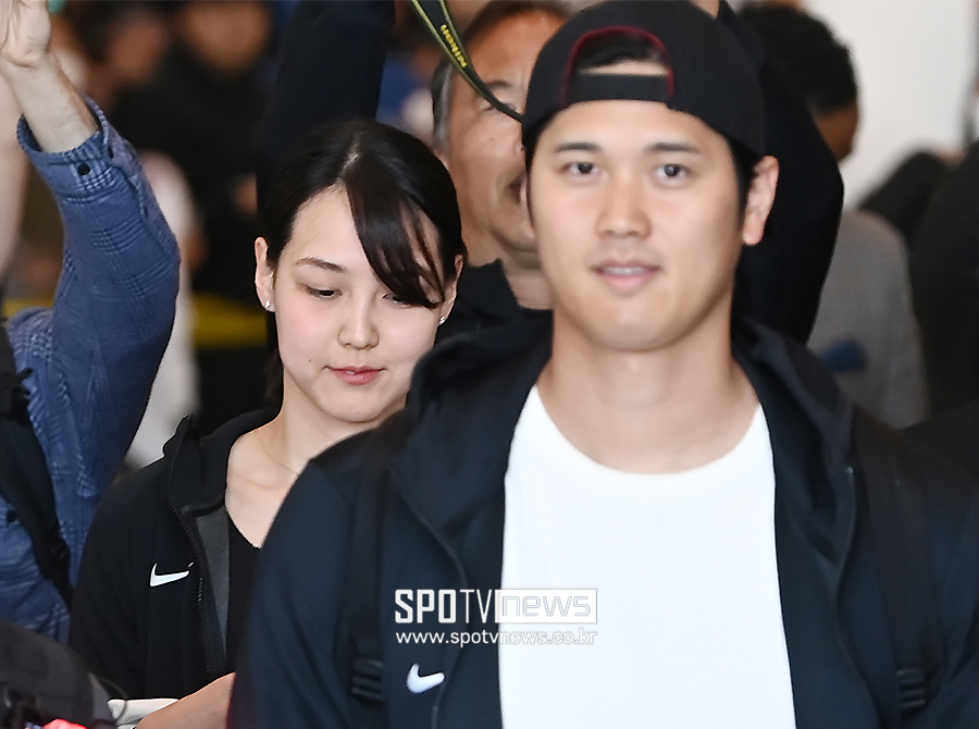▲ 오타니와 그의 아내 다나카 마미코 ⓒ곽혜미 기자