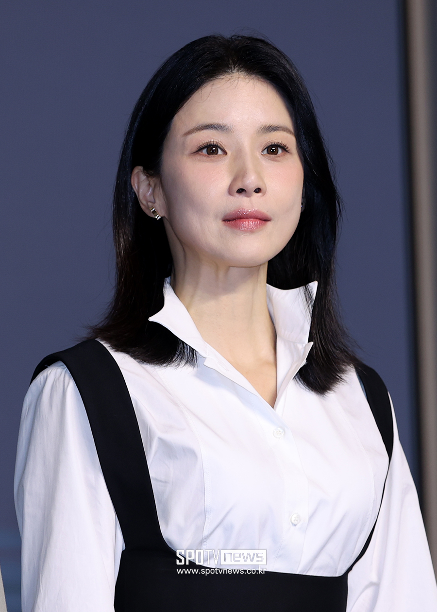 '♥지성' 이보영, 40대 맞아? 세월 역행하는 미모