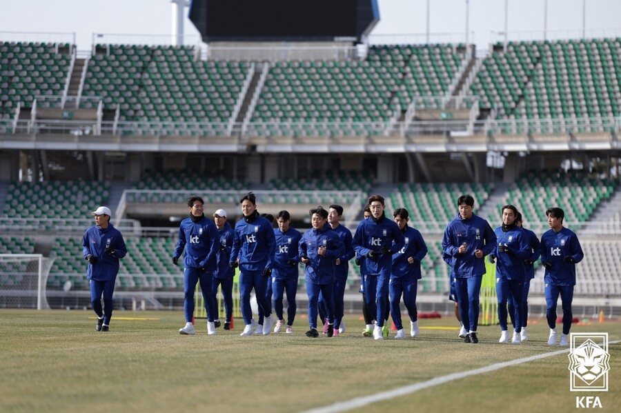 ▲ 2026 FIFA 북중미 월드컵 아시아 지역 2차 예선 태국과 경기를 앞두고 18일 고양종합운동장에서 훈련하는 축구 대표팀 ⓒ대한축구협회
