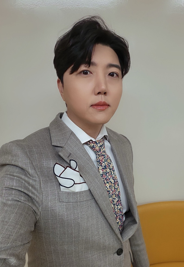 유호, 작곡가 이호섭과 신곡 준비중 "새 소속사 월드아트팩토리에서 도약 기대"