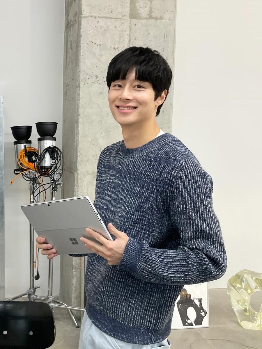 기안84 절친 '미대오빠'→정은채의 남자…김충재는 누구?[이슈S]