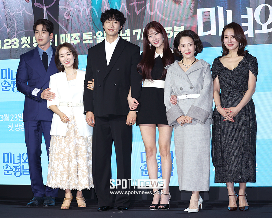 ▲ 고윤 윤유선 지현우 임수향 차화연 이일화 ⓒ곽혜미 기자