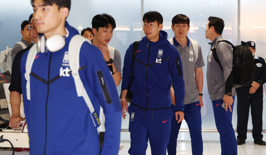 ▲ 태국 방콕에 입성한 축구대표팁 주장 손흥민. ⓒ연합뉴스