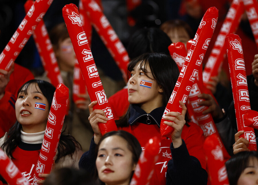 ▲ 북한축구협회가 2026 북중미 월드컵 아시아지역 2차 예선 B조 조별리그 4차전 일본과 홈경기를 26일 평양에서 개최하기 어렵다는 의사를 갑작스럽게 표명했다.  ⓒ연합뉴스/REUTERS