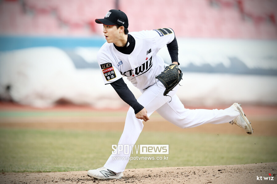 ▲엄상백 ⓒkt 위즈