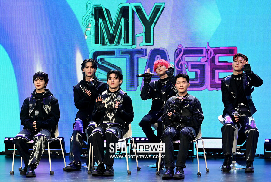 [포토]더뉴식스 '아프리카TV 마이스테이지 나왔어요'