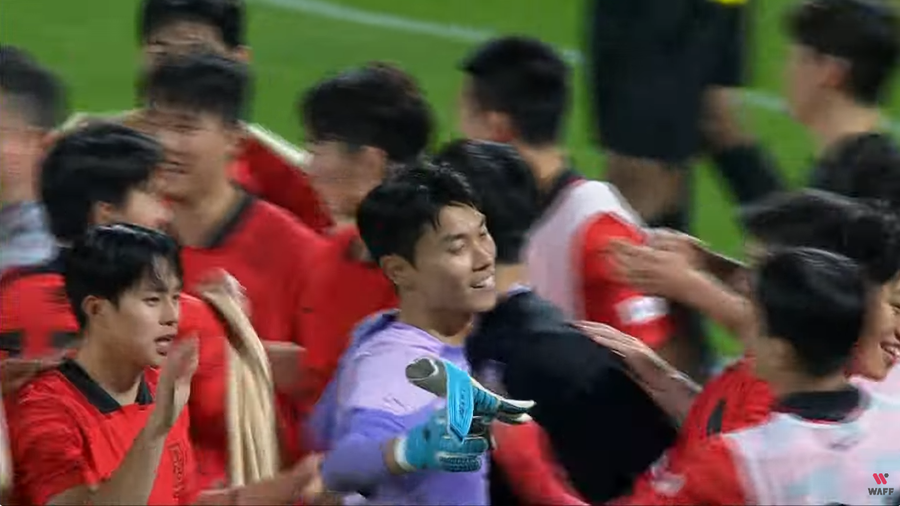 ▲ 2024 파리 올림픽을 준비하는 한국 23살 이하(U-23) 축구대표팀이 2024 서아시아축구연맹(WAFF) U-23 결승전에서 김정훈 골키퍼의 선방에 힘입어 호주를 승부차기로 꺾고 우승했다.