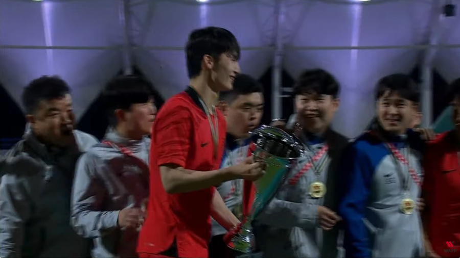 ▲ 2024 파리 올림픽을 준비하는 한국 23살 이하(U-23) 축구대표팀이 2024 서아시아축구연맹(WAFF) U-23 결승전에서 김정훈 골키퍼의 선방에 힘입어 호주를 승부차기로 꺾고 우승했다.