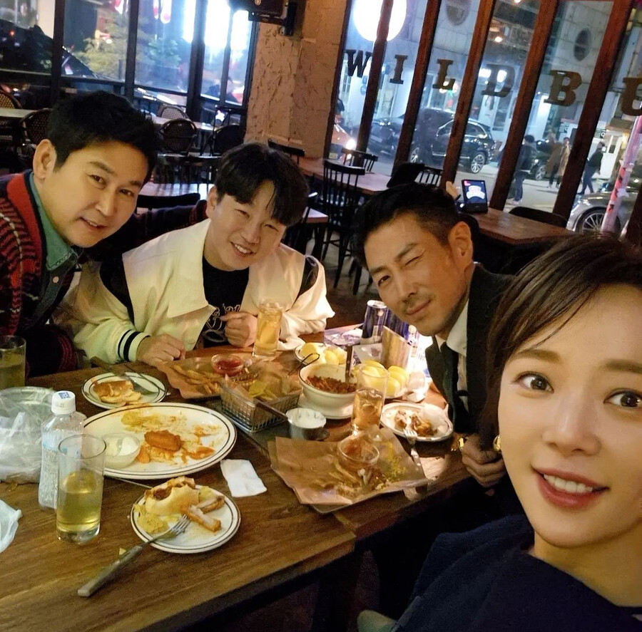 ▲ 출처| 황정음 SNS