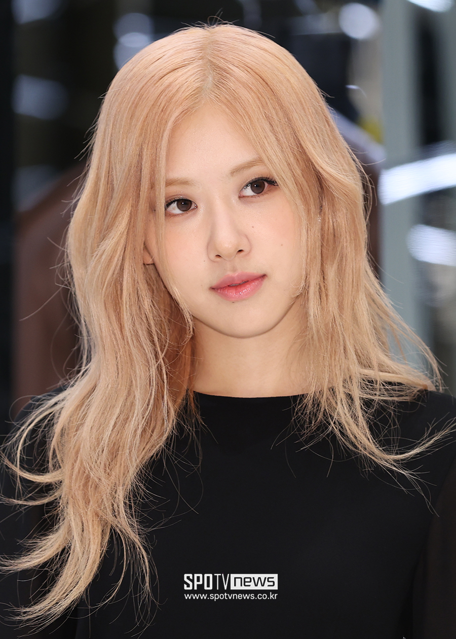 블랙핑크 로제, '아이랜드2' 시그널송 부른다…테디와 의리 이 정도였네